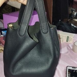 Chic Black Pebbled Leather Shoulder Bag